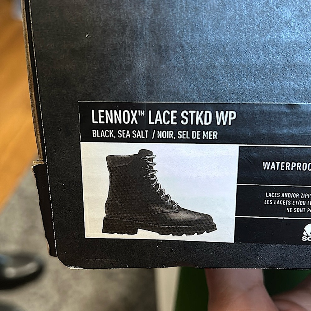 SOREL Lennox Lace up waterproof black boots